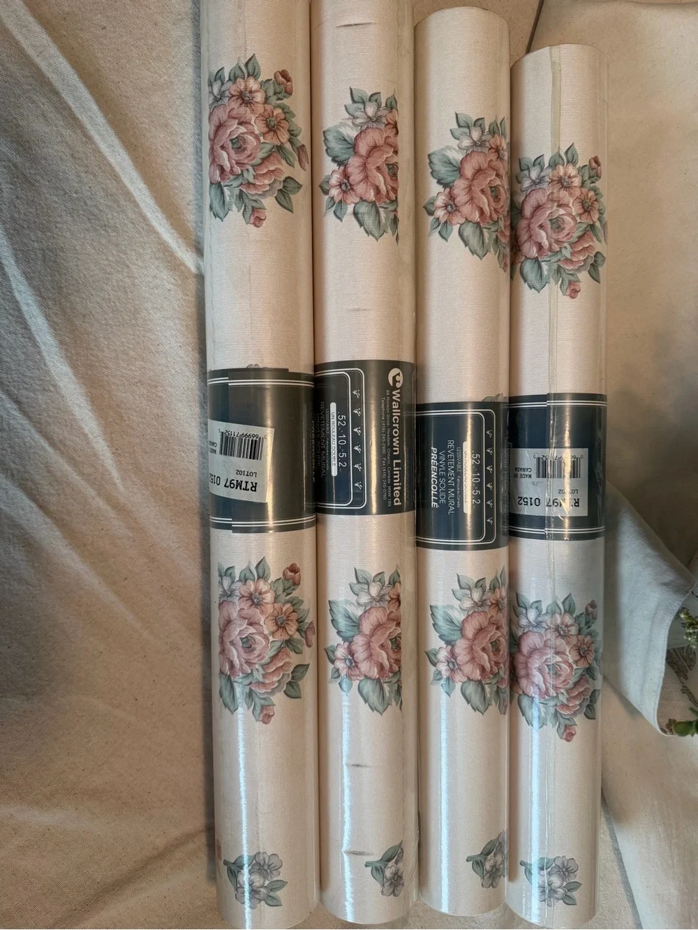 Vintage NOS 4 Rolls Textured Wallpaper Cabbage Rose Cream Shabby Cottage Country